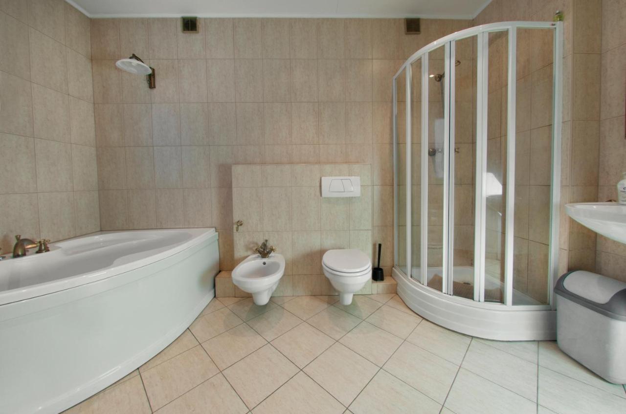 Wilanowska Hostel Warsaw Luaran gambar